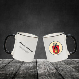 Keramiktasse "Fynn" mit farbigen Henkel und Zunftzeichen und Spruch Böttcher